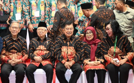 wapres-hadiri-penganugerahan-tanda-kehormatan-satyalancana-kebaktian-sosial