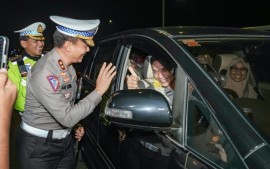 volume-kendaraan-5000-per-jam-polisi-berlakukan-contra-flow-dan-one-way