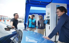 mobil-listrik-mudik-pake-aplikasi-pln-mobile-untuk-cari-titik-stasiun-pengisian