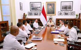 presiden-prabowo-pimpin-pertemuan-tertutup-bahas-pemberantasan-korupsi-dan-perizinan-ilegal